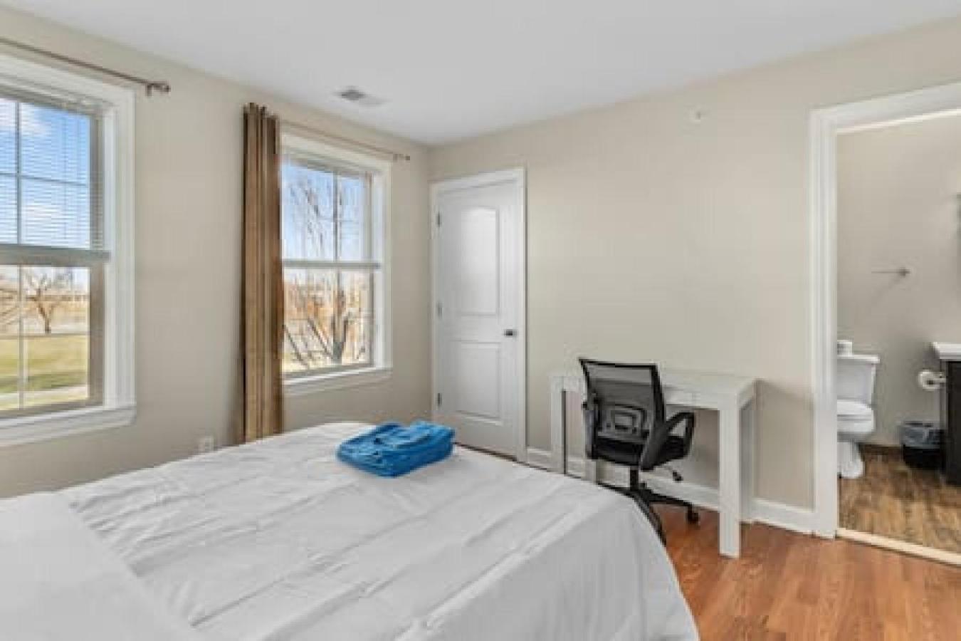 Corporate Housing Mgm Apartment Detroit Exterior photo