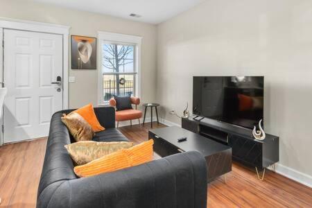 Corporate Housing Mgm Apartment Detroit Exterior photo